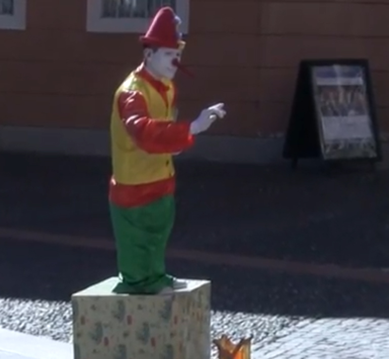 Gnome alone